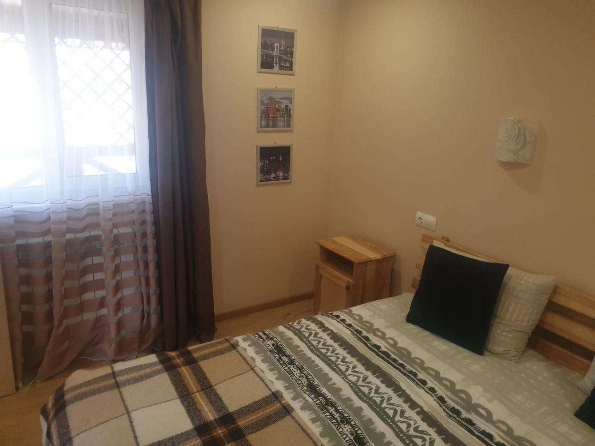 Садиба "У Юлії" Svaliava Buitenkant foto